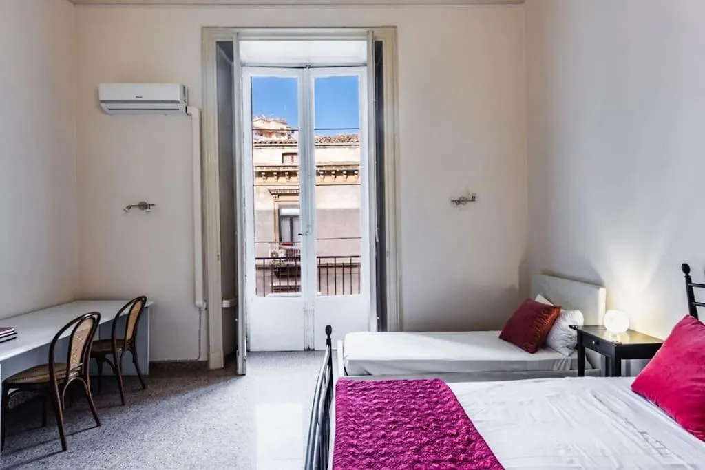 Una Piccola Luna - Sicilian Mood Collection Catania Apartment